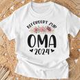 Befördert Zur Oma 2024 Oma 2024 T-Shirt Geschenke für alte Männer