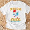 Children's Schulkind 2024 Boys I Rocke Jetzt Die Schule Football T-Shirt Geschenke für alte Männer