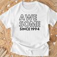 Trendy Birthday Awesome Since 1994 Distressed Maglietta Regalos para ancianos